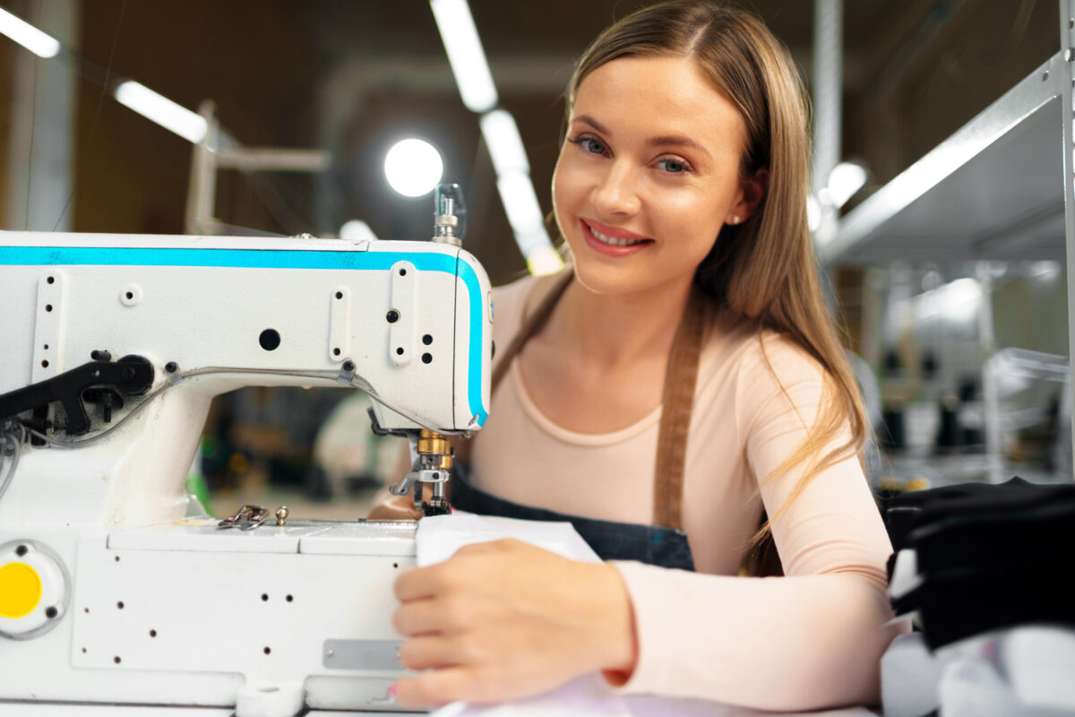 11 Reasons Why You Would Want To Become A Bag Maker