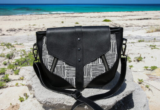 Sewing Pattern for Crossbody Bag with Lid, Front Zippers and Back Pocket  - Downloadable Pdf Pattern - "Flora Burn" - Image 6